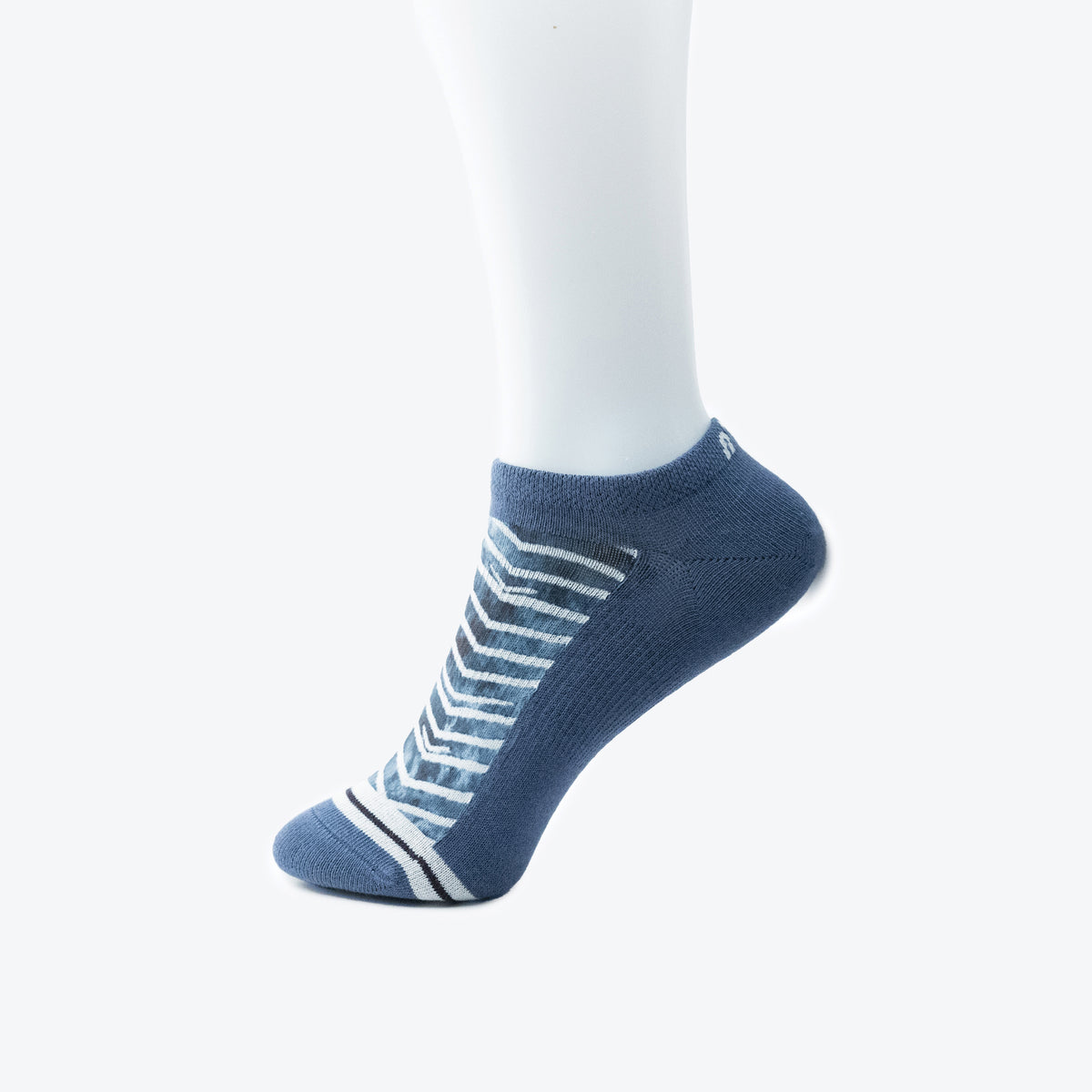 Itzel Socks Sea Reflection