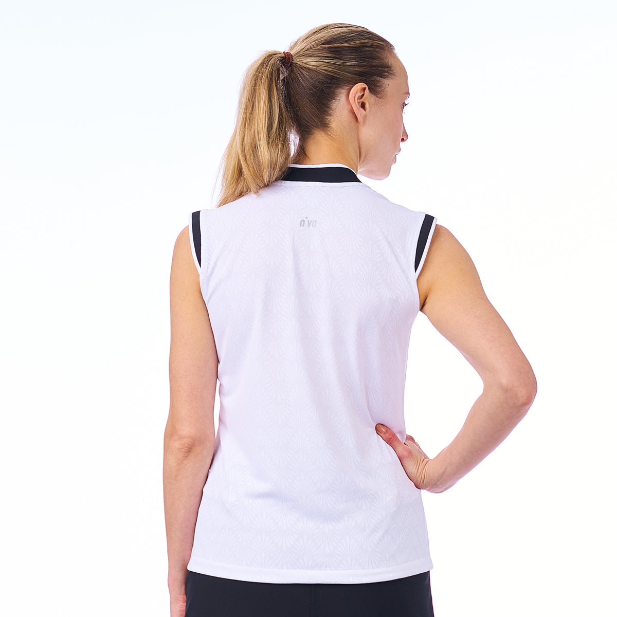 Linna Mock White
