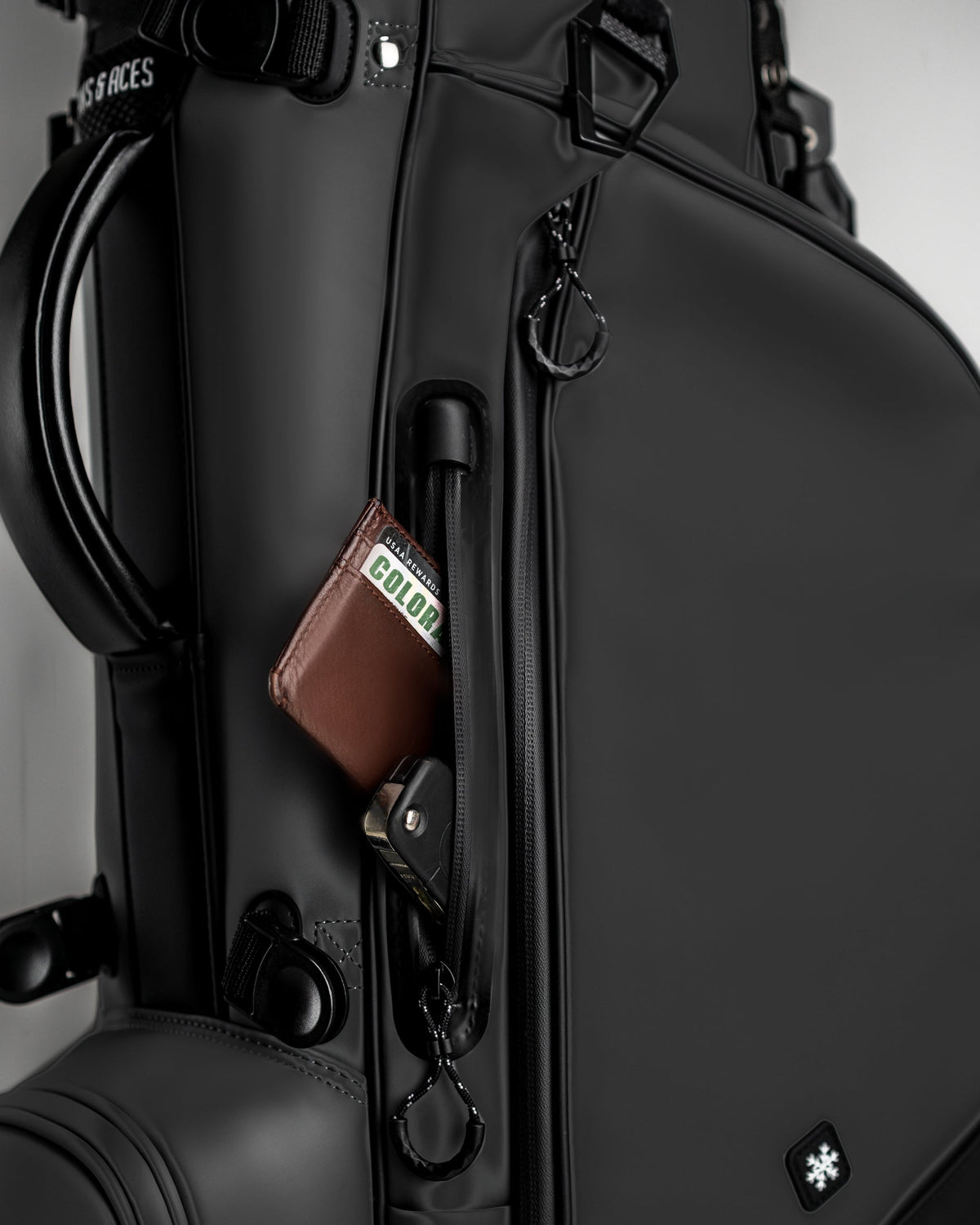 Player Preferred™ Golf Bag in Obsidian color, featuring multiple pockets and a sleek design for easy transport and organization of golf gear.