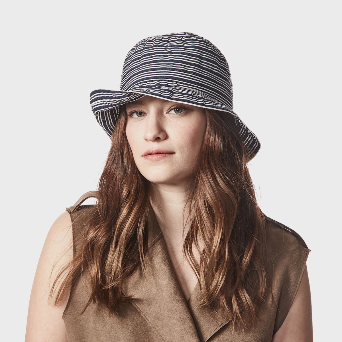 Brizo Cloche en Tissue Beige