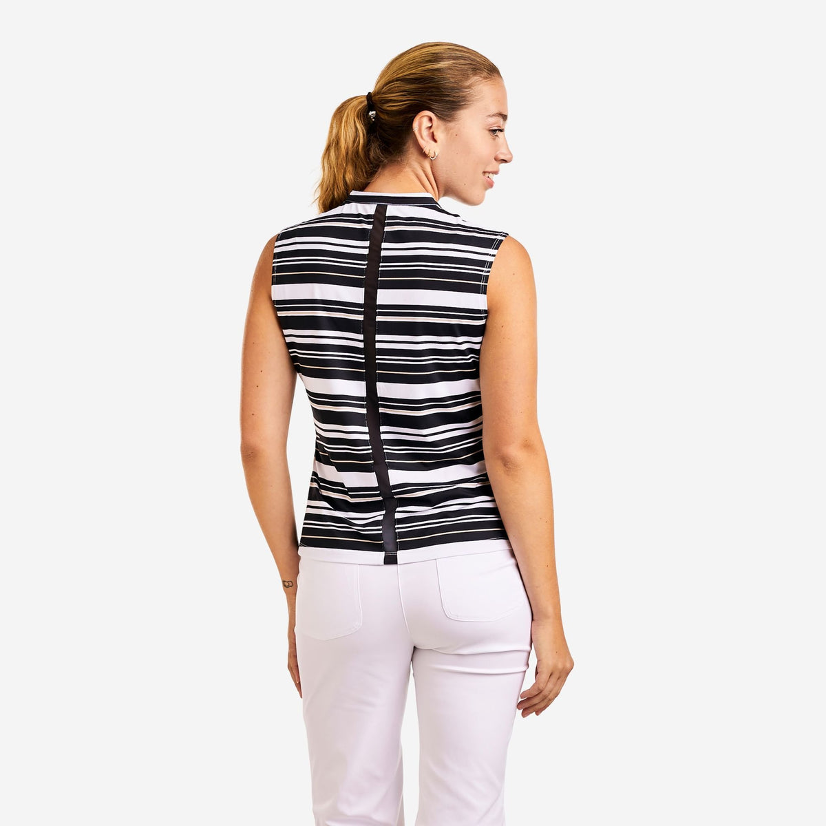 Linnea Mock Black White